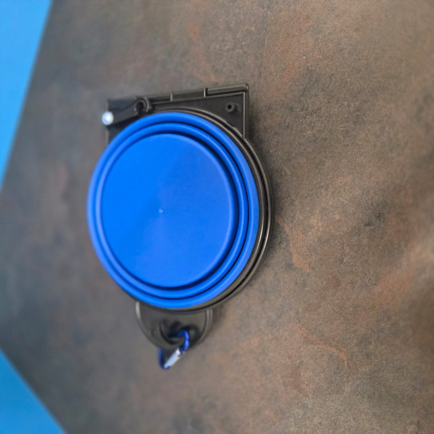 Double Folding silicone pet feeding bowl with clip and lock for travel